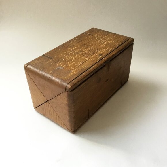 Antique Singer Wooden Fold Out Puzzle Box and Sewing Machine Attachments - Picture 3 of 12